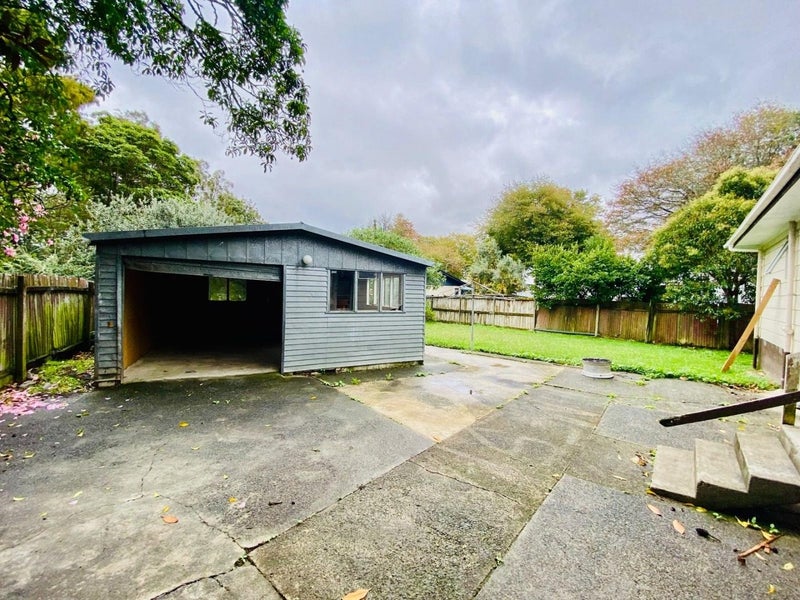 3 Balmerino Avenue, Red Hill, Papakura - Carousel 2