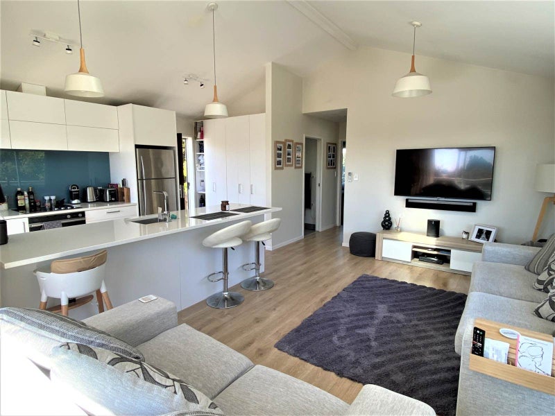 21 Anne Road, Hillcrest, Auckland - Carousel 2