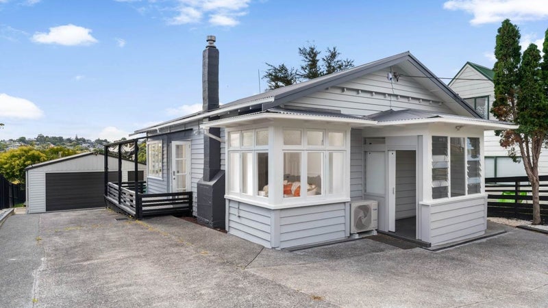 40 Ambler Avenue, Glen Eden, Auckland - Carousel 1