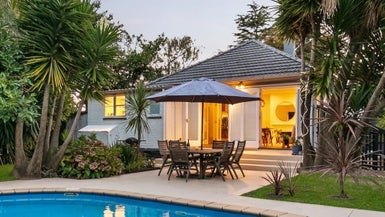 53 Aroha Avenue, Sandringham, Auckland - Carousel 1