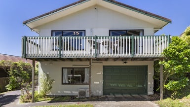 6 Curacao Place, Grenada Village, Wellington - Carousel 1