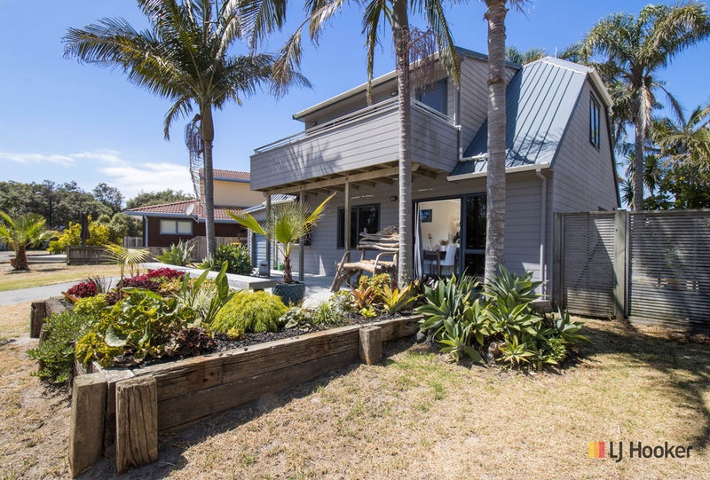 2 Tuhua Place, Bowentown, Katikati - Carousel 1