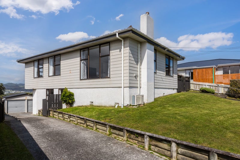 95 Matatiro Street, Titahi Bay, Porirua - Carousel 1
