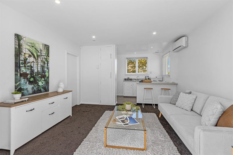 1/269 Grahams Road, Bishopdale, Christchurch - Carousel 1