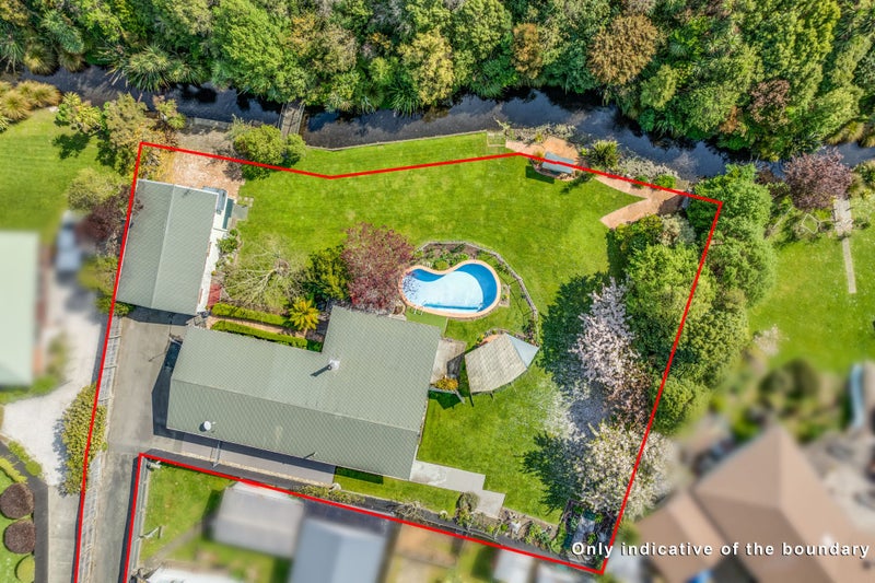 94 Warren Crescent, Hillmorton, Christchurch - Carousel 2