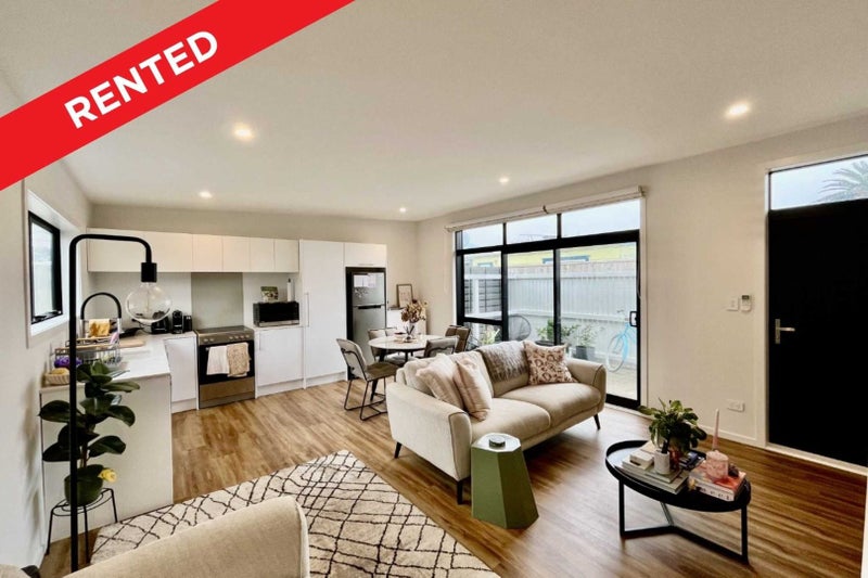 8A Bolton Street, Petone, Lower Hutt - Carousel 1