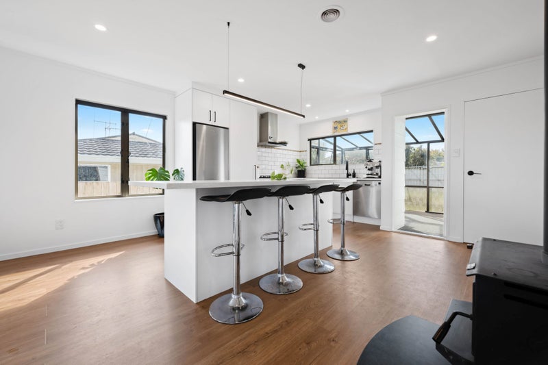 18 Thode Place, Nawton, Hamilton - Carousel 2