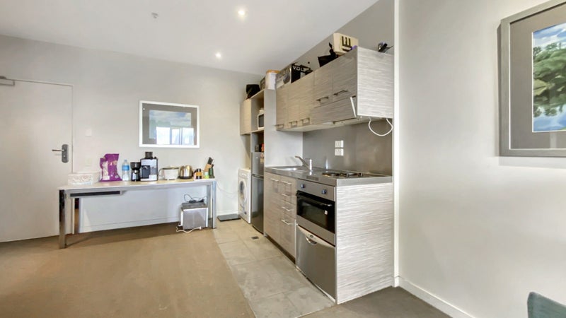 305/145 Symonds Street, Newton, Auckland - Carousel 2