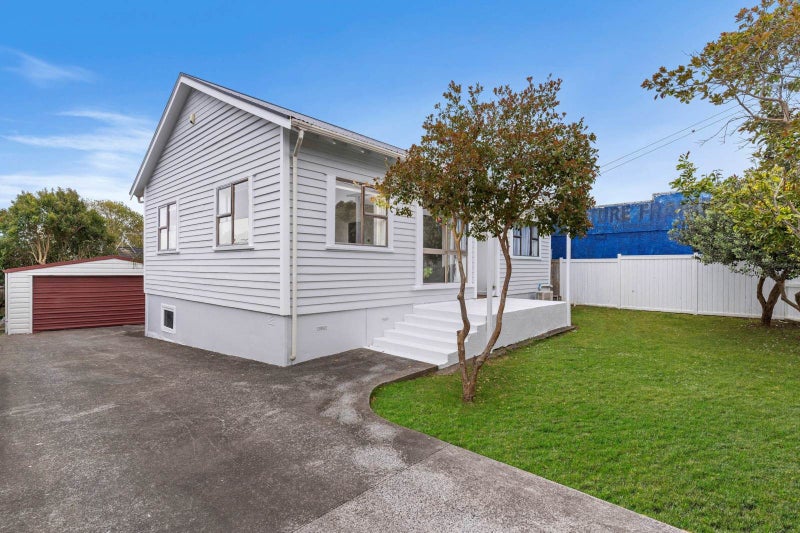47 Panorama Road, Mount Wellington, Auckland - Carousel 2
