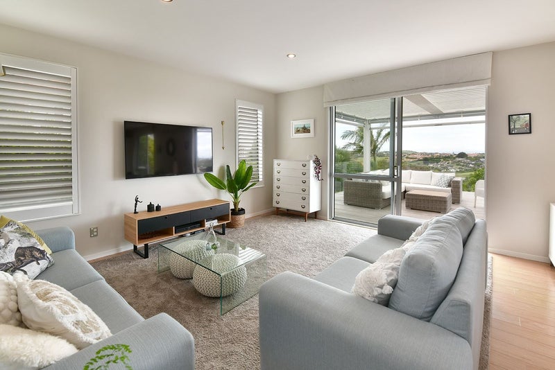 1211 Whangaparaoa Road, Gulf Harbour, Whangaparaoa - Carousel 2