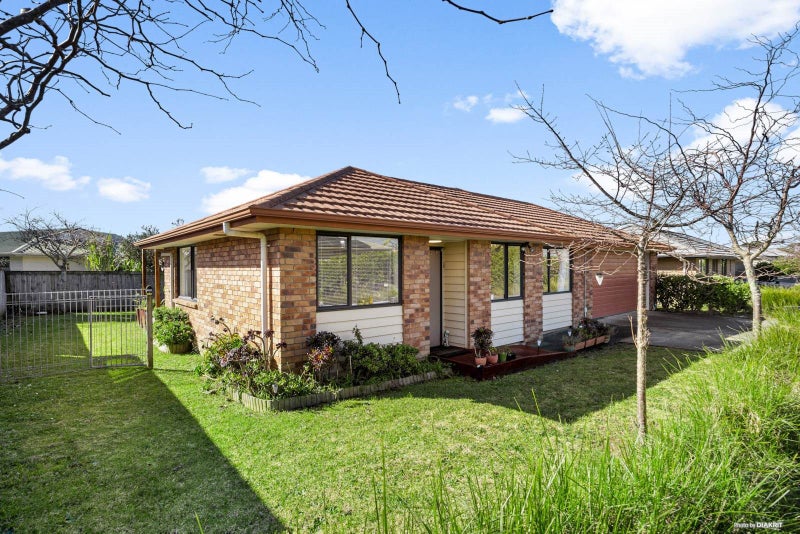 4 Everton Place, Mount Wellington, Auckland - Carousel 1