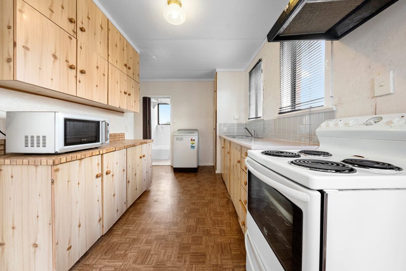 28 Milliken Avenue, Mount Roskill, Auckland - Carousel 2