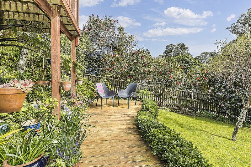 49B Simla Crescent, Khandallah, Wellington - Carousel 2