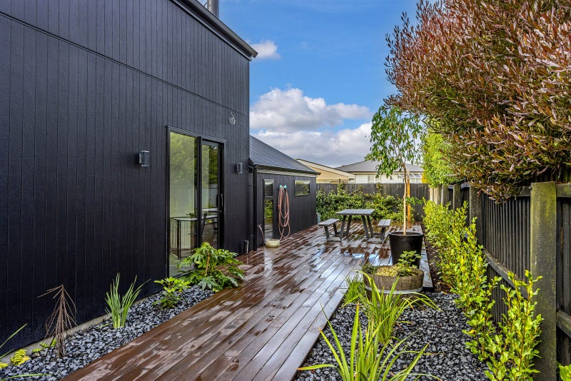 5A Cherry Place, Casebrook, Christchurch - Carousel 24