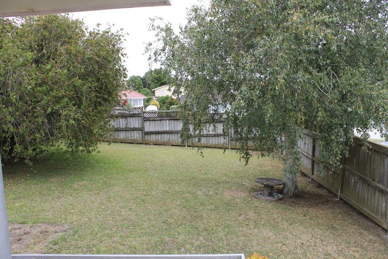174 Hillsborough Road, Hillsborough, Auckland - Carousel 2