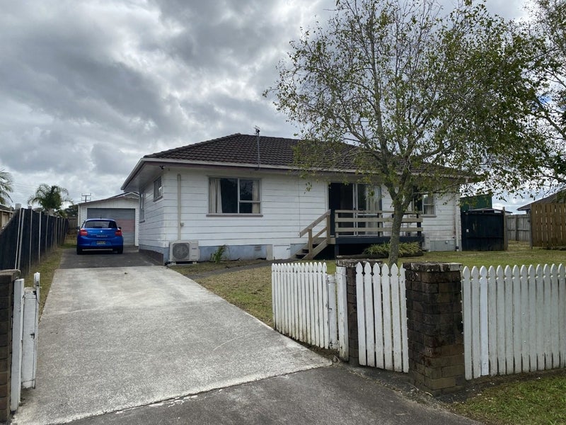 38 Silverstone Place, Henderson, Auckland - Carousel 13