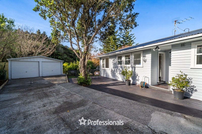 190 Dowse Drive, Maungaraki, Lower Hutt - Carousel 2