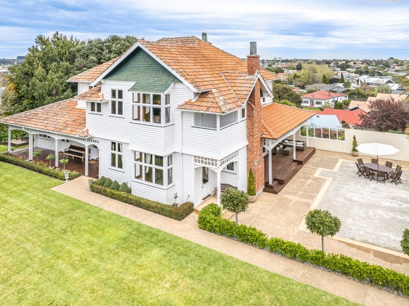 38 College Street, College Estate, Whanganui - Carousel 1