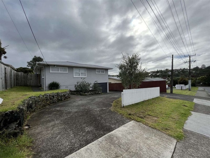 1/23 Levesque Street, Birkdale, Auckland - Carousel 9