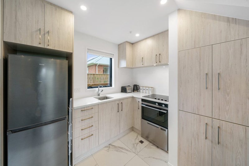 5/176 Cambridge Terrace, Fairfield, Lower Hutt - Carousel 2