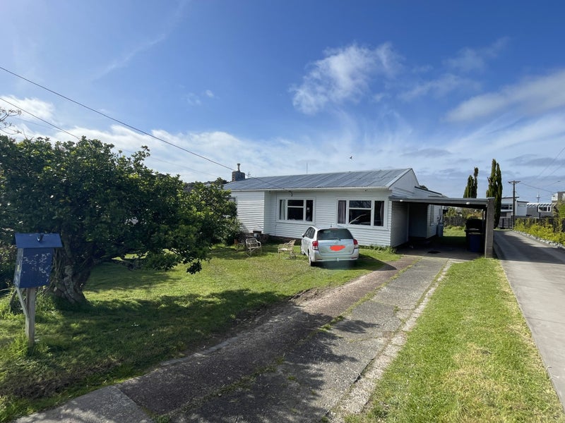 11 Heath Avenue, Northcote, Auckland - Carousel 1