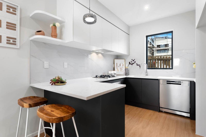 2 Terra Nova Street, Glen Eden, Auckland - Carousel 2