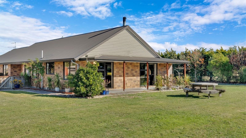 290 Gartys Road, Balcairn - Carousel 1