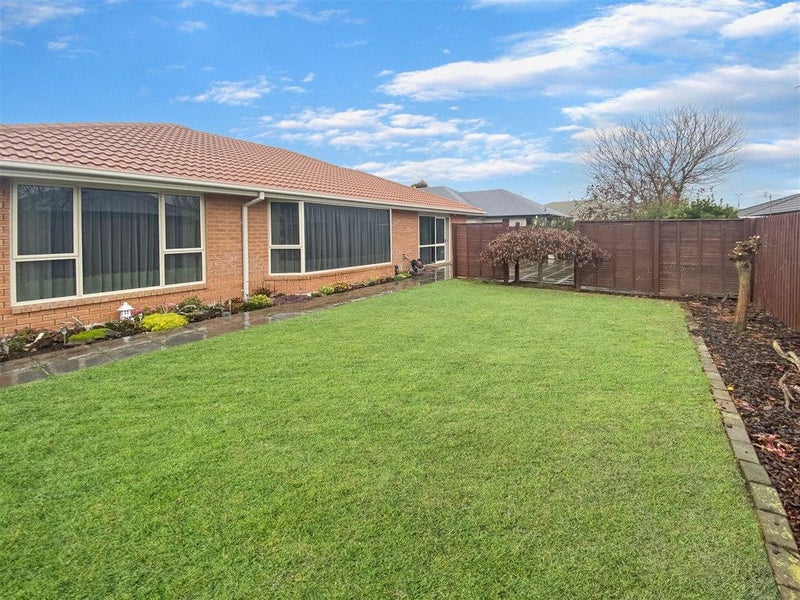 7 Dunmurry Place, Casebrook, Christchurch - Carousel 10