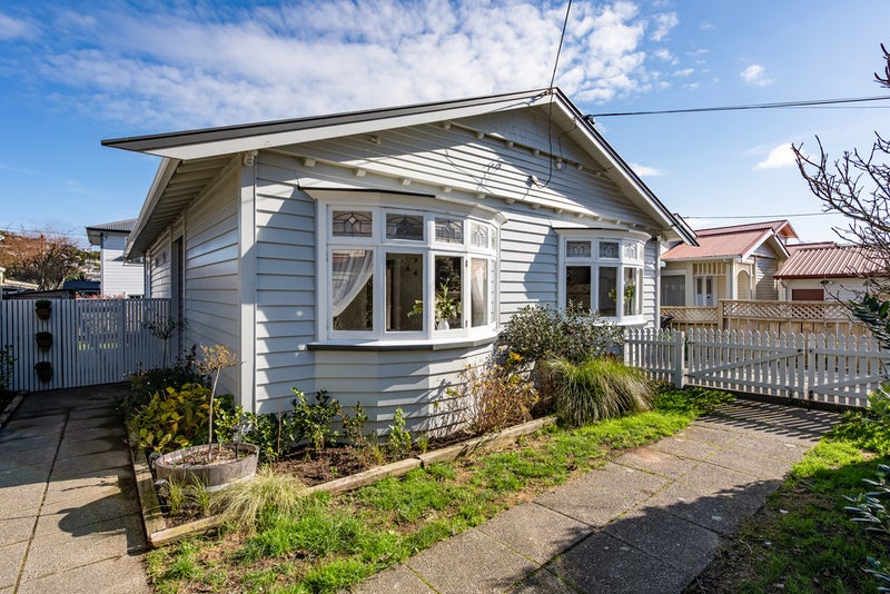 58 Donald Street, Karori, Wellington - Carousel 2