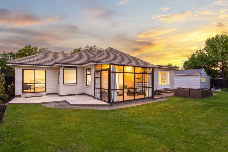 92A Memorial Avenue, Ilam, Christchurch - Carousel 1