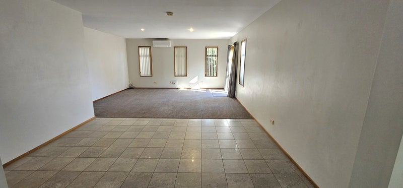 15 Brockworth Place, Riccarton, Christchurch - Carousel 2