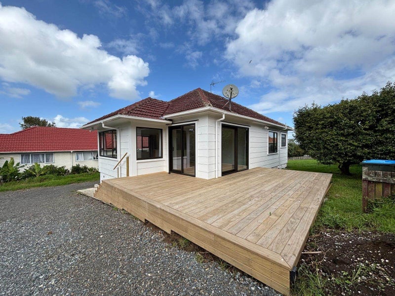 9 Stewart Avenue, Panmure, Auckland - Carousel 1