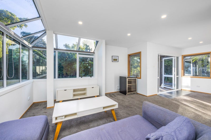42B Finch Street, Morningside, Auckland - Carousel 1