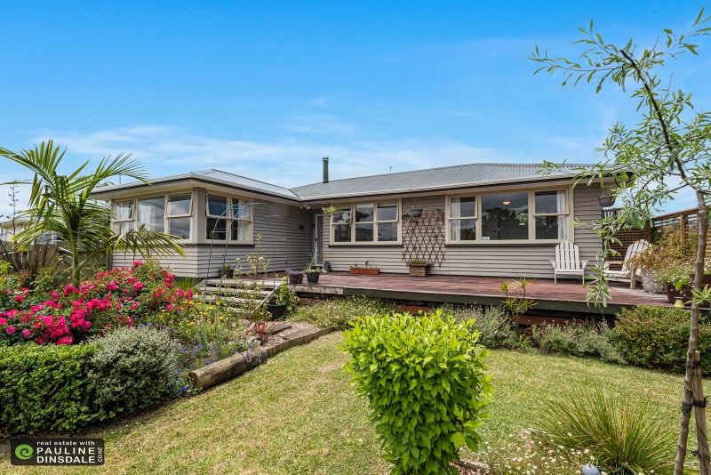 17 Kokich Crescent, Onerahi, Whangarei - Carousel 1