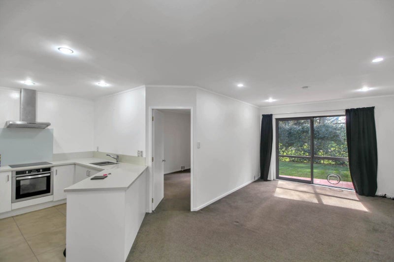 36E Eric Paton Way, Saint Johns, Auckland - Carousel 1