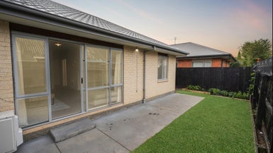 8/10 Collins Street, Addington, Christchurch - Carousel 1