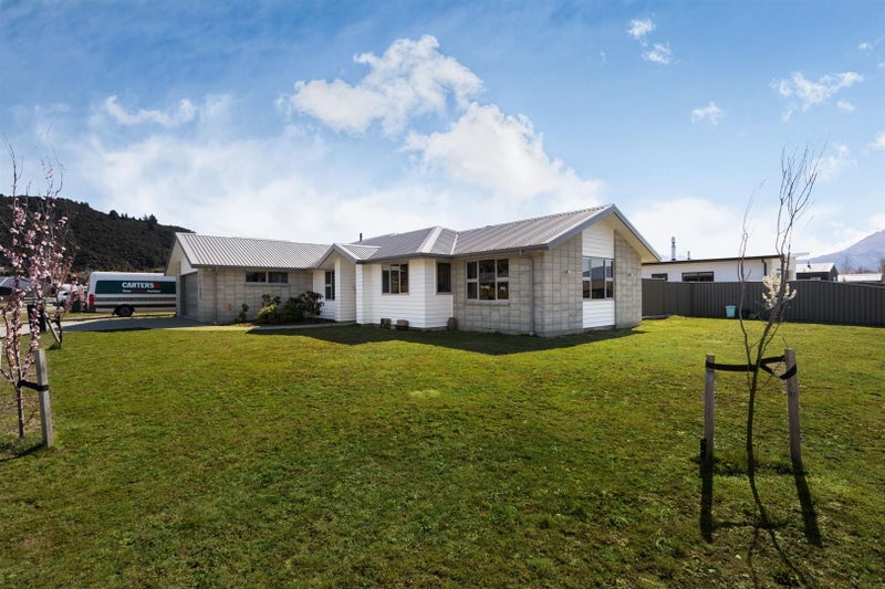 18 Finch Street, Albert Town, Wanaka - Carousel 2
