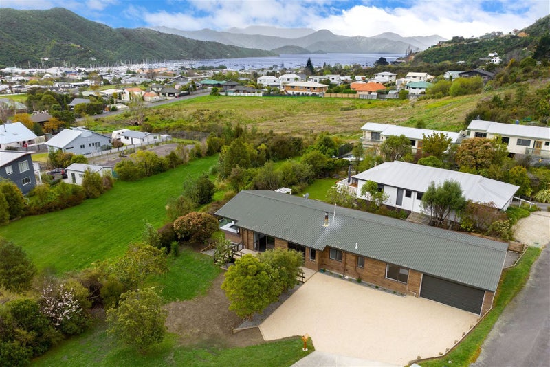 12 Rimu Terrace, Waikawa, Picton - Carousel 2