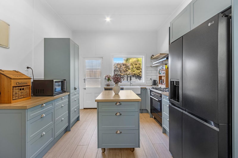 152 Lincoln Road, Addington, Christchurch - Carousel 2