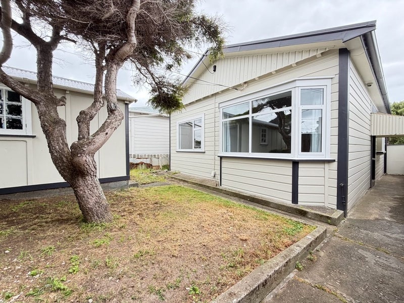 105 Onepu Road, Lyall Bay, Wellington - Carousel 2