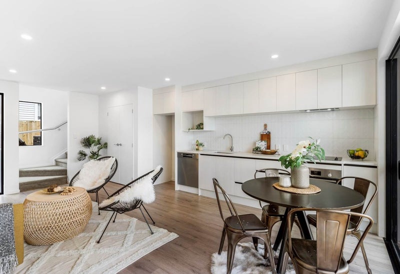 7B Kotahi Road, Mount Wellington, Auckland - Carousel 1