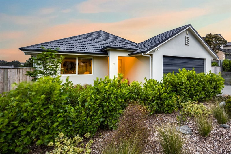 19 Aotea Drive, Aotea, Porirua - Carousel 1