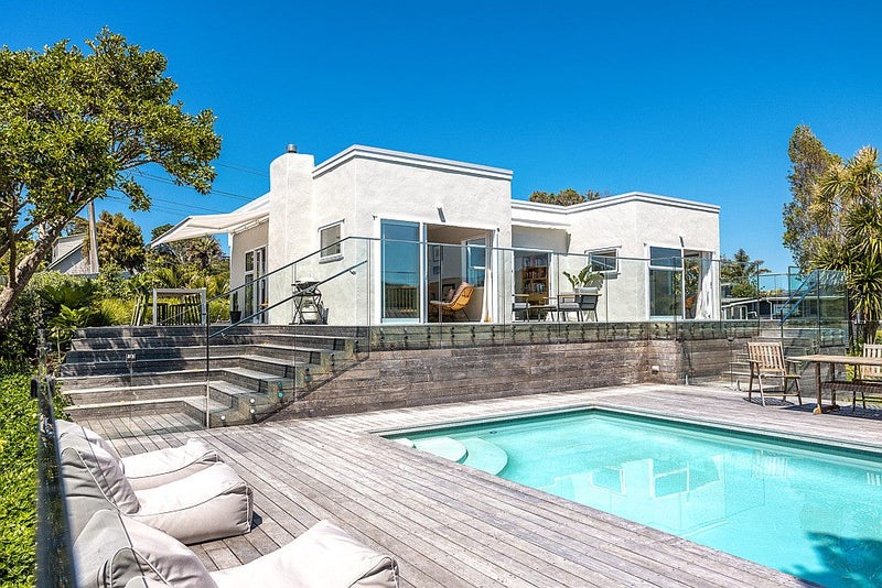 27 Kiwi Street, Oneroa, Waiheke Island - Carousel 2