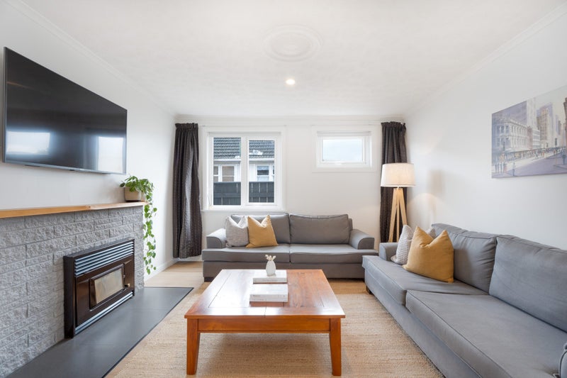 13 Liverpool Street, Trentham, Upper Hutt - Carousel 2