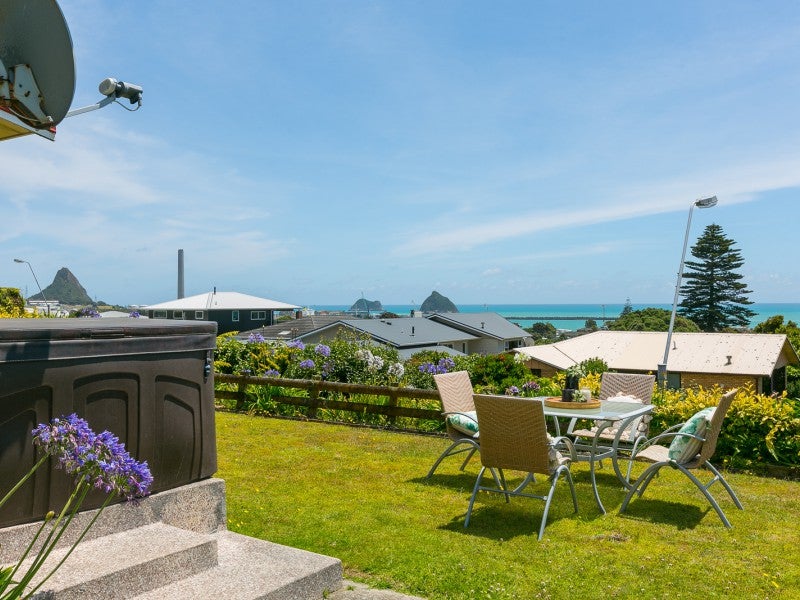 403 Devon Street West, Lynmouth, New Plymouth - Carousel 1
