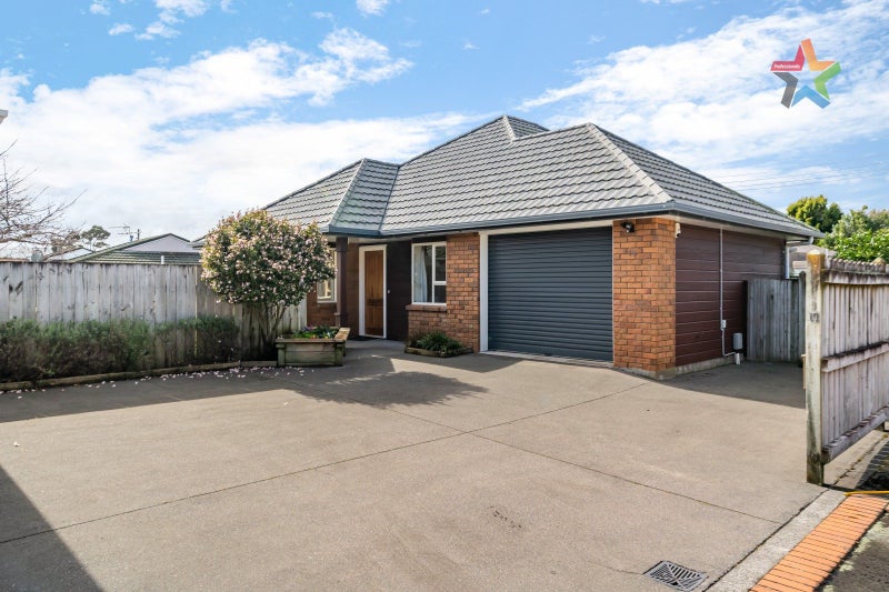 2/19 Richmond Grove, Woburn, Lower Hutt - Carousel 2