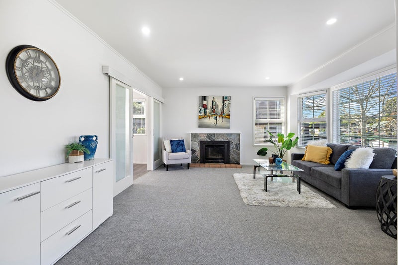 9 Troon Place, Papatoetoe, Auckland - Carousel 1