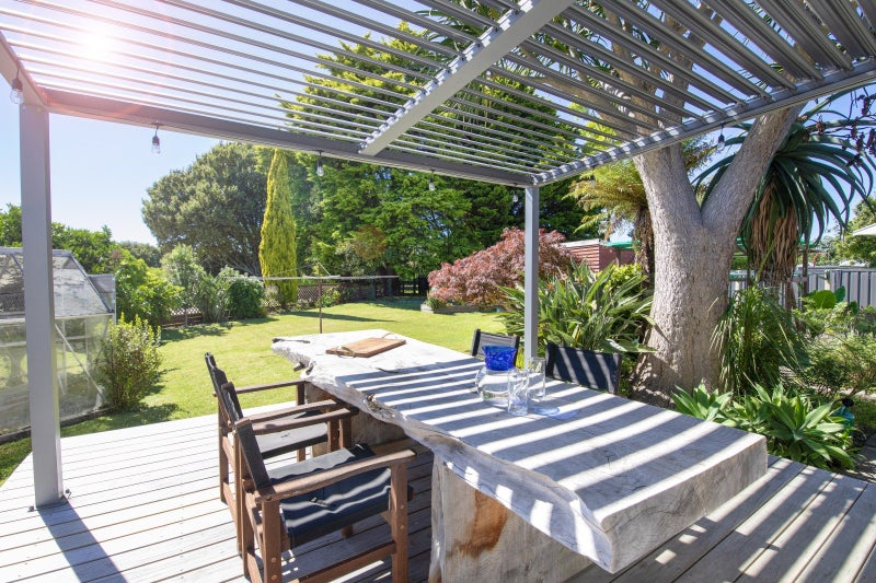 28 Bright Crescent, Maraenui, Napier - Carousel 1