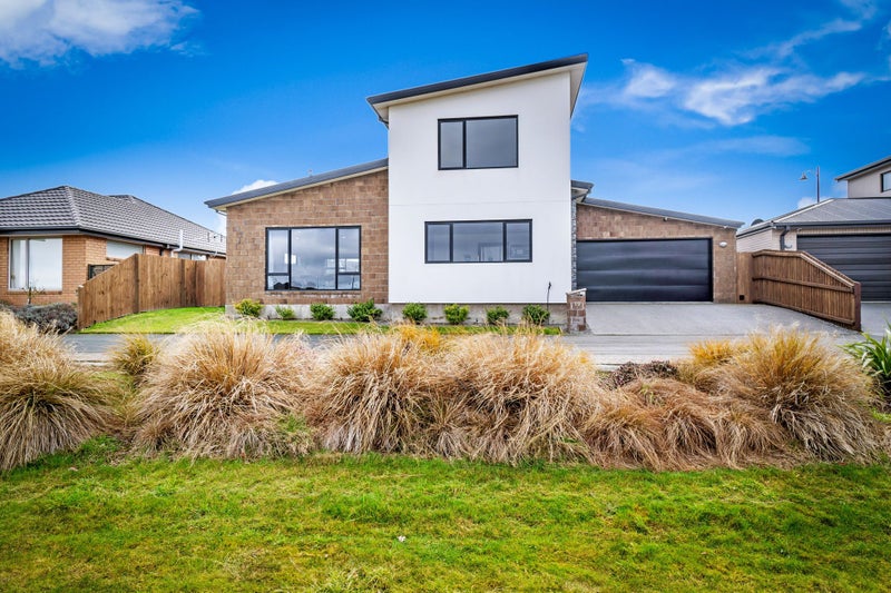 19 Tangy Loch Lane, Broomfield, Christchurch - Carousel 2