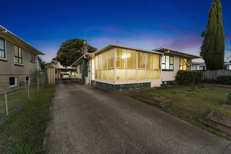 41 Clayton Avenue, Otara, Auckland - Carousel 2